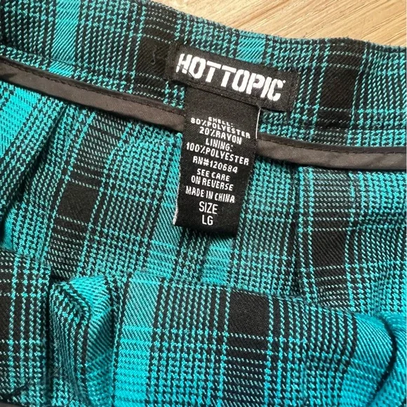 Vintage Y2K Hot Top Plaid School Girl Skirt - Picture 7 of 9